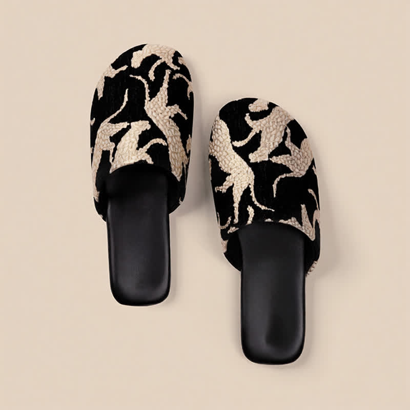 Pantofole da interno chiuse con motivo animalier jacquard - image 2