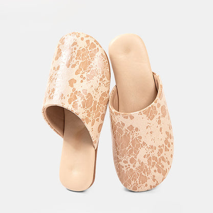Pantofole da interno con motivo effetto marmo vintage - Beige - 2XL - image 5