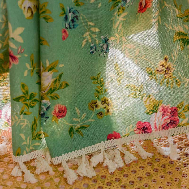 Tenda rustica con rose verdi e nappe - image 7