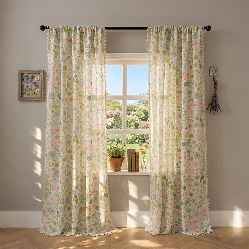 Tenda con stampa di margherite e foglie e nappe - 132cm x 241cm - image 0