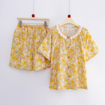 Completo pigiama in cotone con stampa floreale e coniglietto in stile cottagecore - Giallo - Top e pantaloncini - XL - image 0