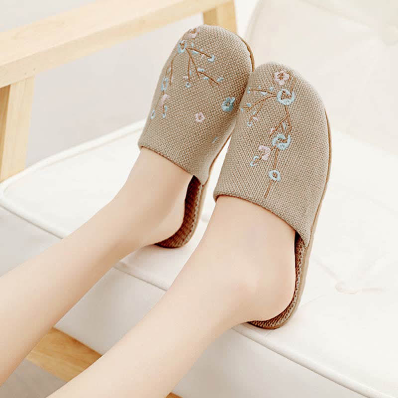 Comode pantofole in lino ricamate Plum Bossom - image 9