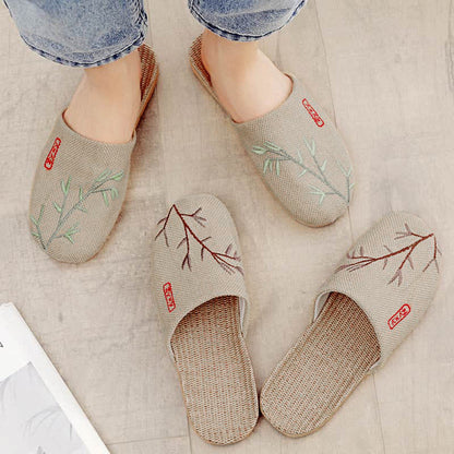Comode pantofole in lino ricamate Plum Bossom - image 1