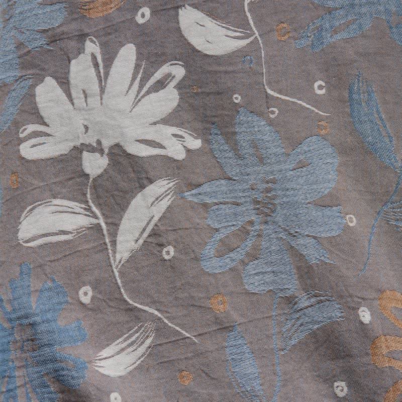 Kimono in garza di cotone grigia con stampa floreale - image 8
