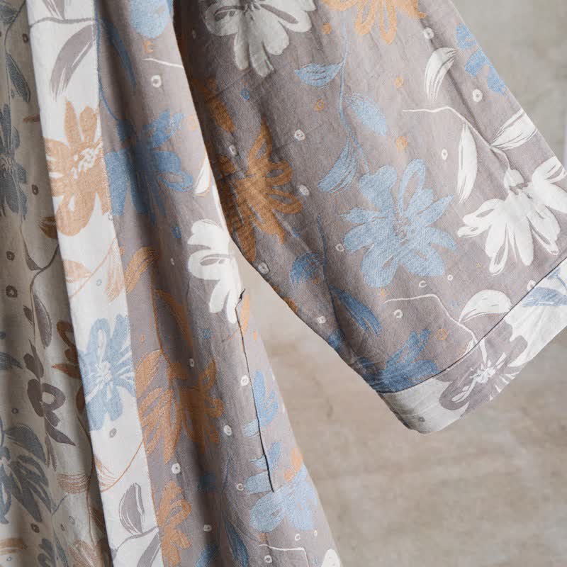 Kimono in garza di cotone grigia con stampa floreale - image 6