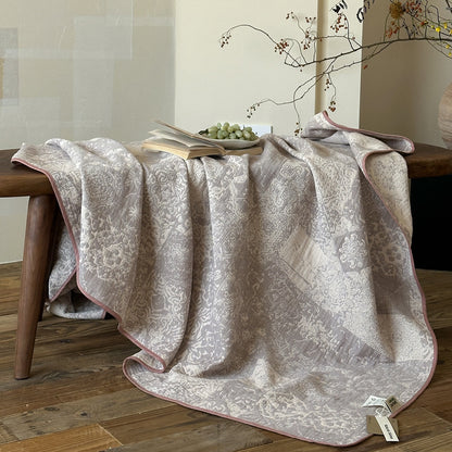 Trapunta reversibile in jacquard con motivo floreale vintage - image 2