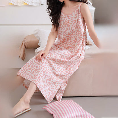 Camicia da notte con stampa leopardata e bordo in pizzo - image 1