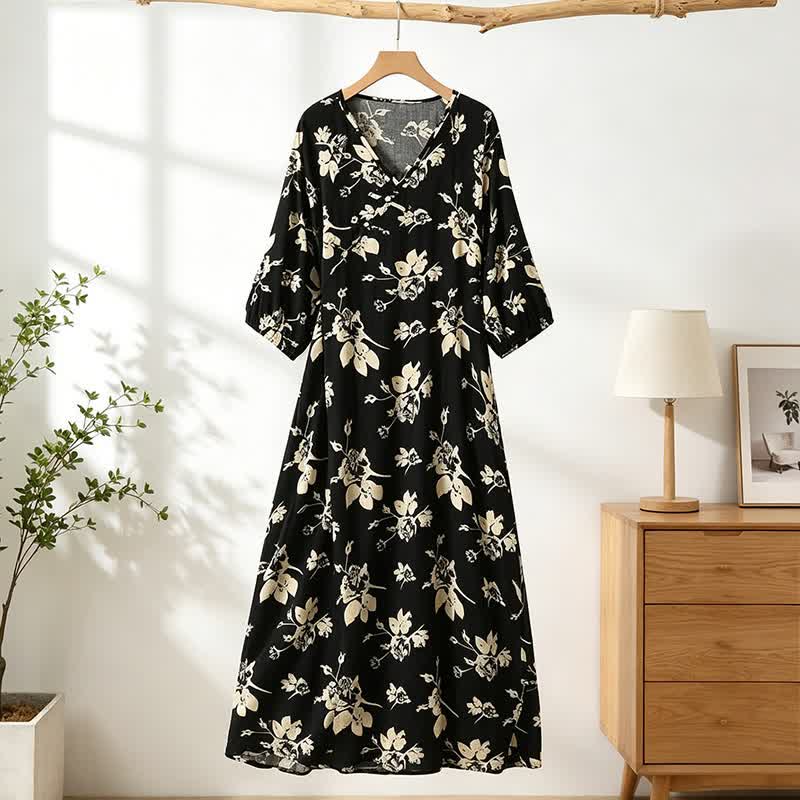 Elegante abito da casa con scollo a V e stampa floreale. - image 0