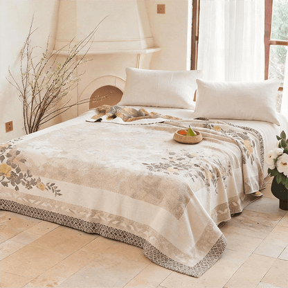 Trapunta reversibile in garza jacquard con motivo peonie orientali - image 1
