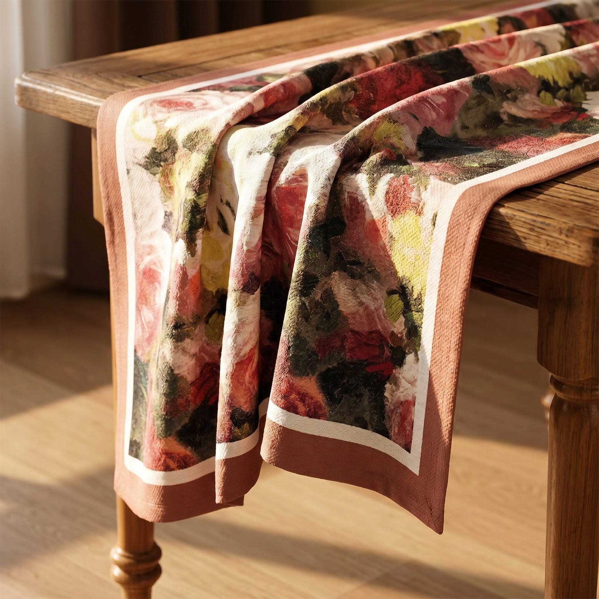 Tovaglia vintage con motivo floreale di rose e dipinti ad olio - image 3
