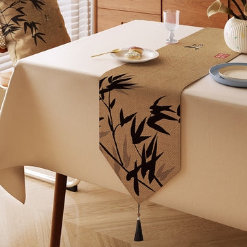 Runner da tavola con ciondolo in bambù effetto inchiostro - Marrone - 13" × 87" - image 0