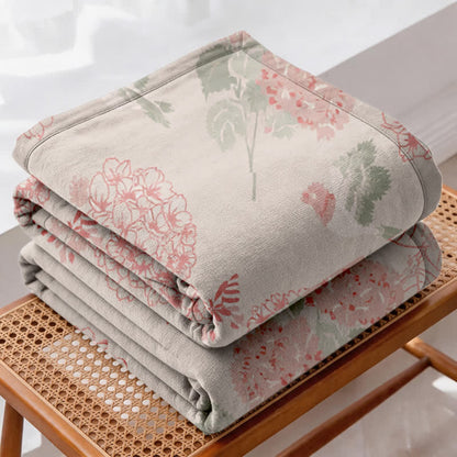 Trapunta jacquard color rosa pastello con ortensie - image 3