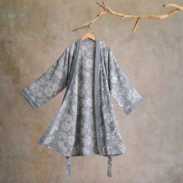 Kimono in cotone con stampa di rose color blu polvere. - L - image 0