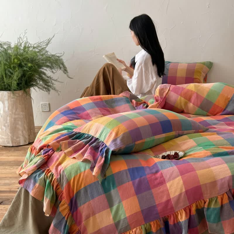 Set di biancheria da letto in cotone con volant e fantasia a quadri colorati (4 pezzi) - image 3