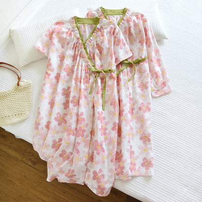 Kimono da notte in garza di cotone con stampa floreale Sakura. - image 1