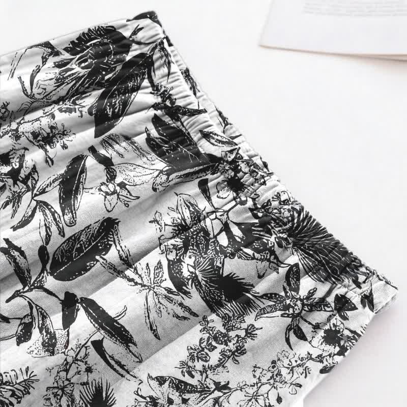 Set pigiama con stampa botanica monocromatica - image 8