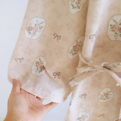 Kimono in cotone con rosa e fiocco incorniciati - image 7