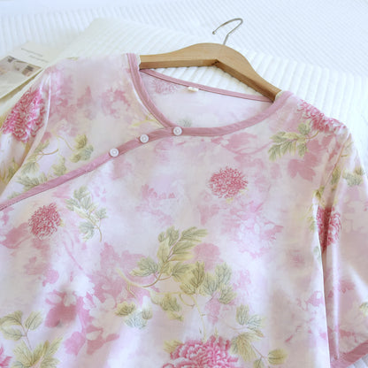 Pigiama composto da pantaloni corti imbottiti con stampa floreale di ortensie. - image 2