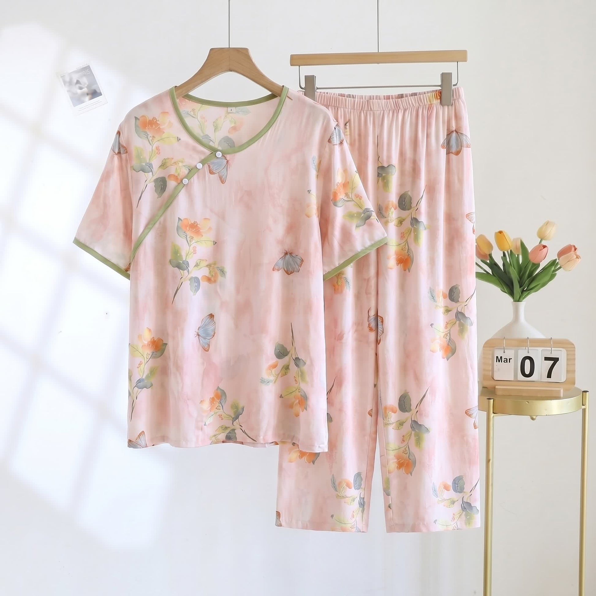 Pantaloni corti imbottiti con stampa floreale a farfalla, pigiama - Rosa - 2XL - image 0