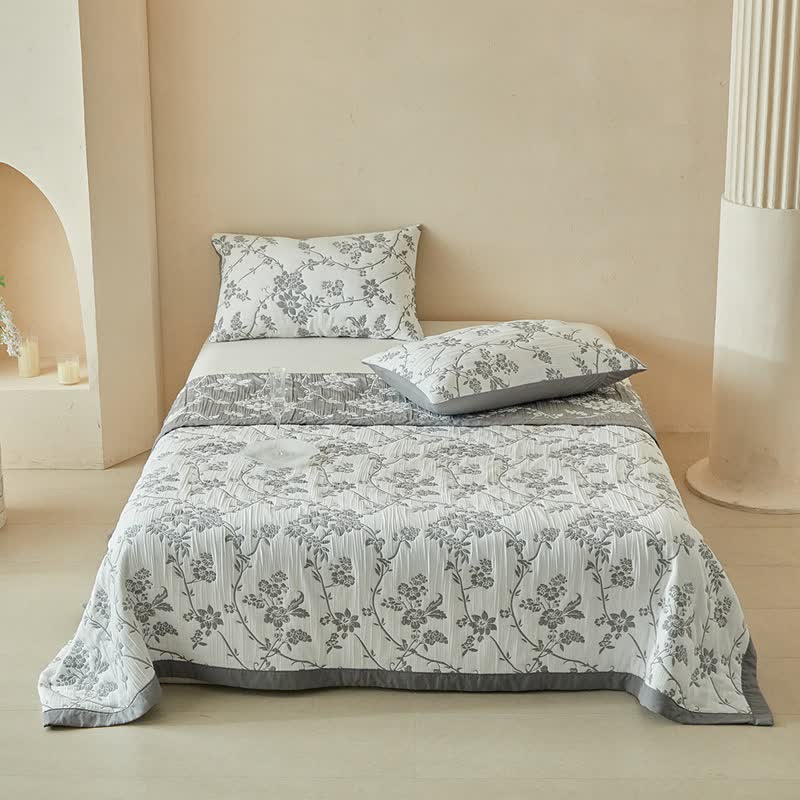 Set di trapunte reversibili con motivo rami e fiori - Grigio - Trapunta con 2 federe - Matrimoniale Grande - image 0