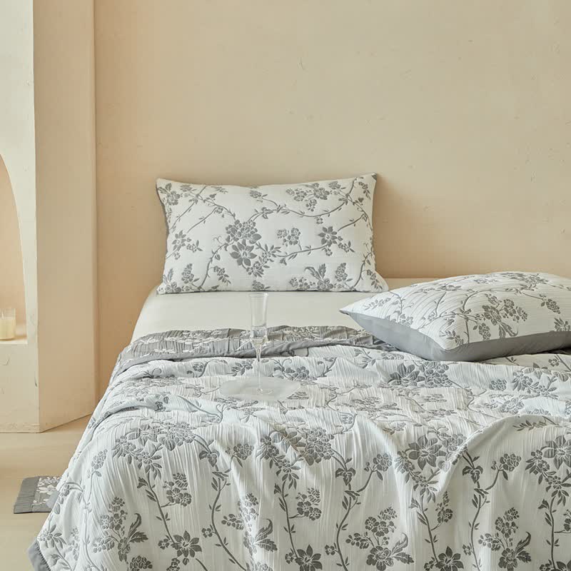 Set di trapunte reversibili con motivo rami e fiori - image 8