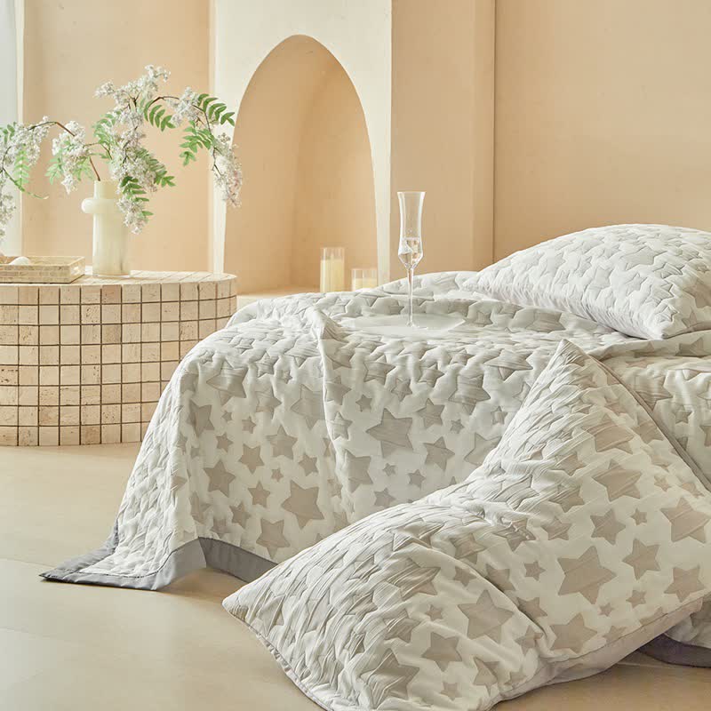 Set di trapunte reversibili con motivo a stelle neutre - image 16