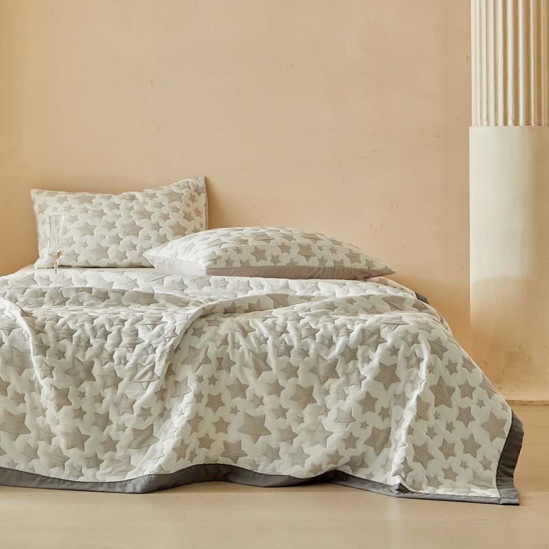 Set di trapunte reversibili con motivo a stelle neutre - image 7