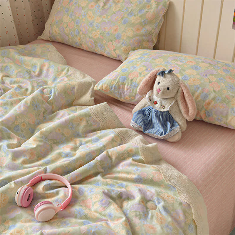 Set di biancheria da letto in cotone con motivo floreale e pizzo - image 2