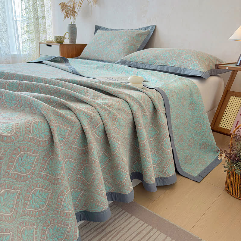 Copriletto trapuntato in garza di cotone con motivo a foglie botaniche - image 8