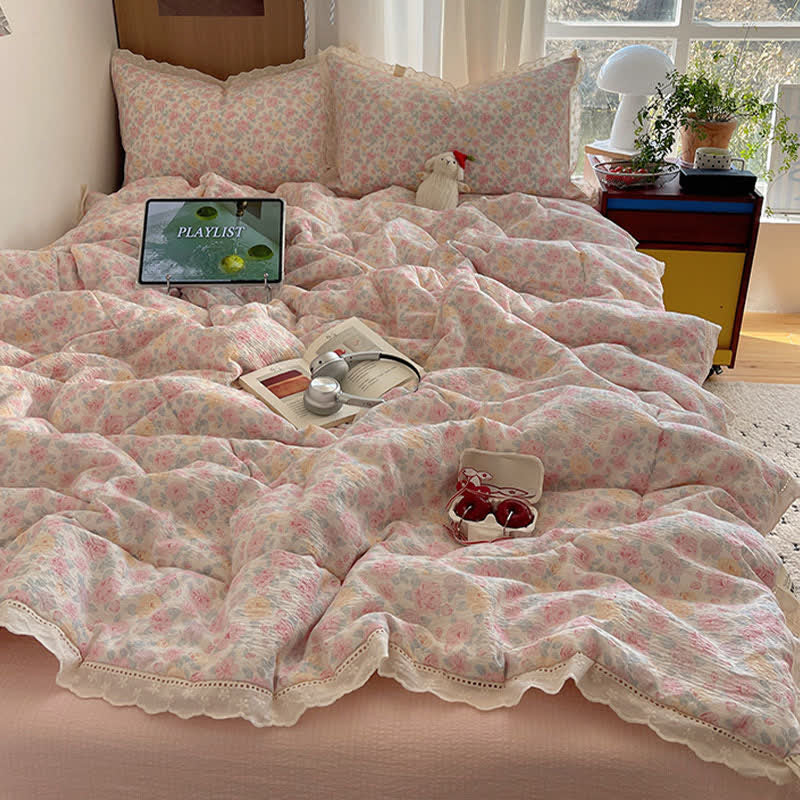 Set di biancheria da letto estivo rosa cipria con volant e pizzo - image 1