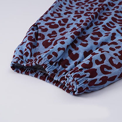 Completo da casa con canotta e stampa leopardata blu - image 7