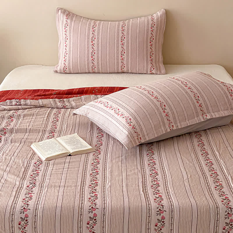 Set di biancheria da letto in cotone lavato con fantasia floreale a righe rosa cipria - Rosa - Matrimoniale - Set di biancheria da letto (3 pezzi) - image 0