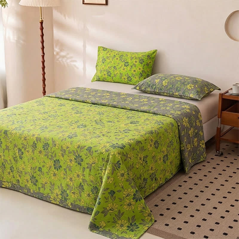 Copriletto vintage in cotone con stampa floreale verde - image 1