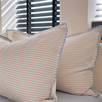 Set di biancheria da letto in cotone lavato con bordo smerlato a righe. - image 2