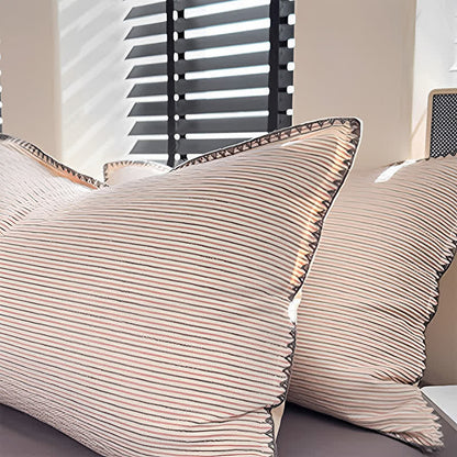 Set di biancheria da letto in cotone lavato con bordo smerlato a righe. - image 6