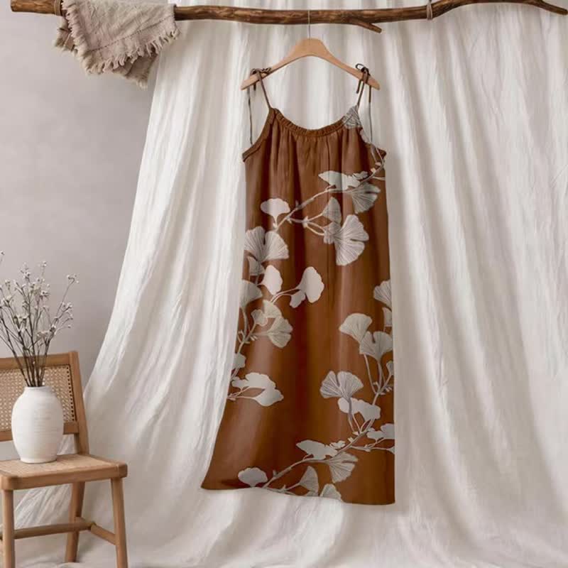 Abito lungo da casa con laccetti e motivo a foglie di ginkgo - Caffè e beige - XL - image 25