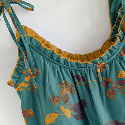 Completo da casa composto da canotta e pantaloni con motivo a foglie botaniche. - image 1