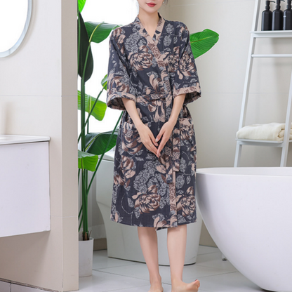 Kimono in garza floreale, accappatoio a maniche a tre quarti - image 1