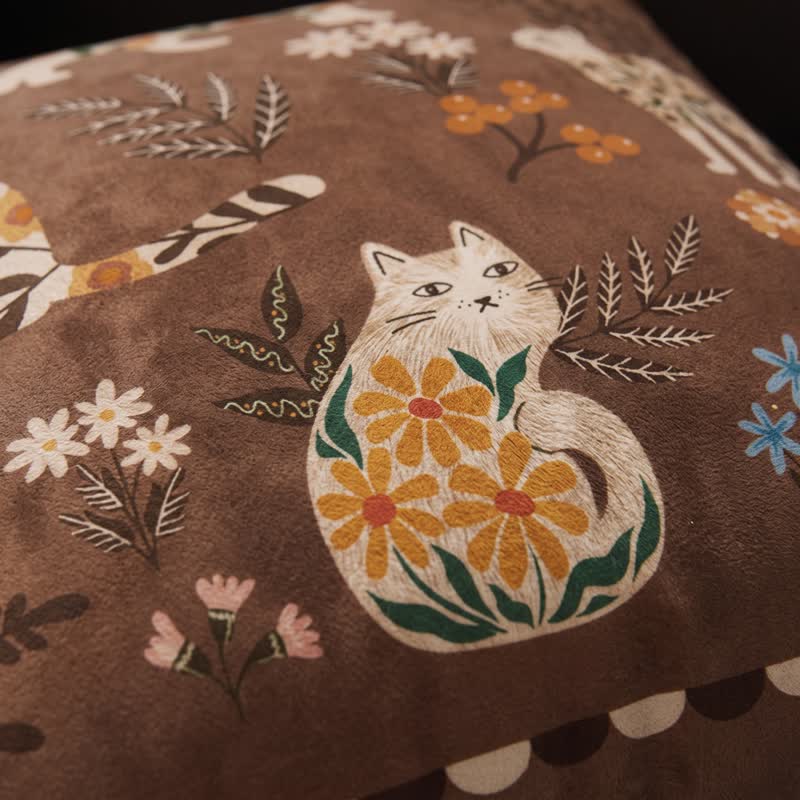 Cuscino decorativo in velluto con motivo gatto di mezzanotte - image 4