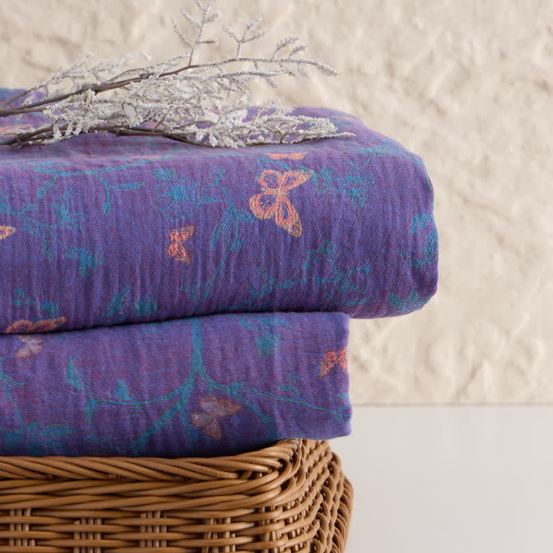 Tessuto jacquard di cotone con motivo a farfalle e viticci - image 3