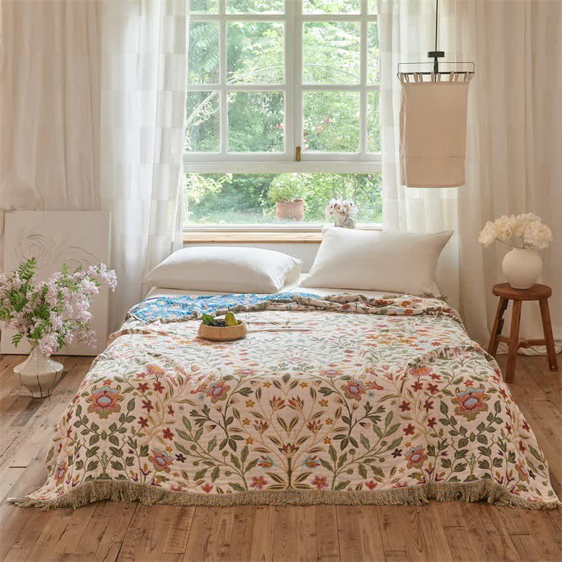 Trapunta reversibile in mussola di cotone a fantasia floreale con nappe - Matrimoniale Grande - image 1
