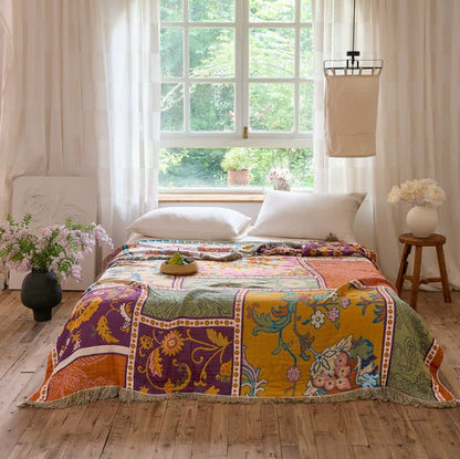 Trapunta boho in cotone patchwork con motivi floreali e nappe - Matrimoniale Grande - image 1