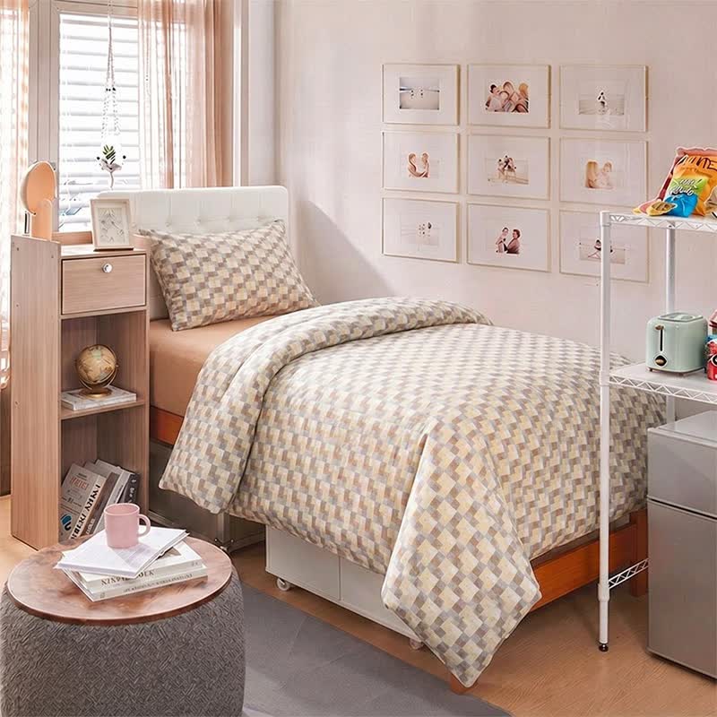 Set di biancheria da letto con motivo a mosaico in tonalità neutre e calde - image 2