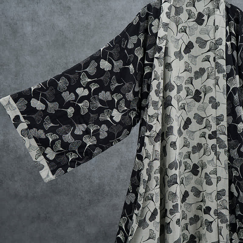 Kimono in cotone con foglie di ginkgo bianche e nere - image 2