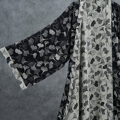 Kimono in cotone con foglie di ginkgo bianche e nere - image 2