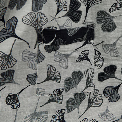 Kimono in cotone con foglie di ginkgo bianche e nere - image 12
