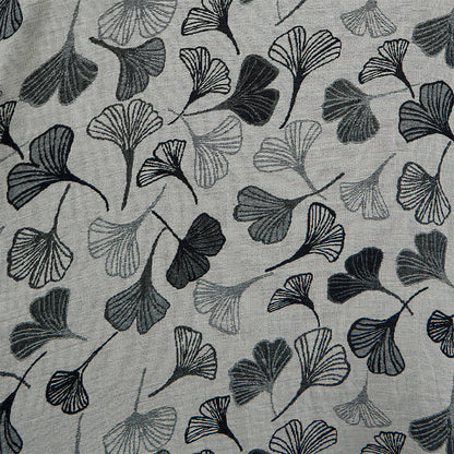 Kimono in cotone con foglie di ginkgo bianche e nere - image 13
