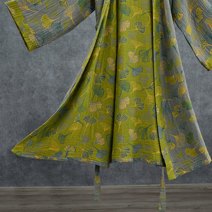 Kimono in cotone con foglie di ginkgo verde-grigio. - image 11