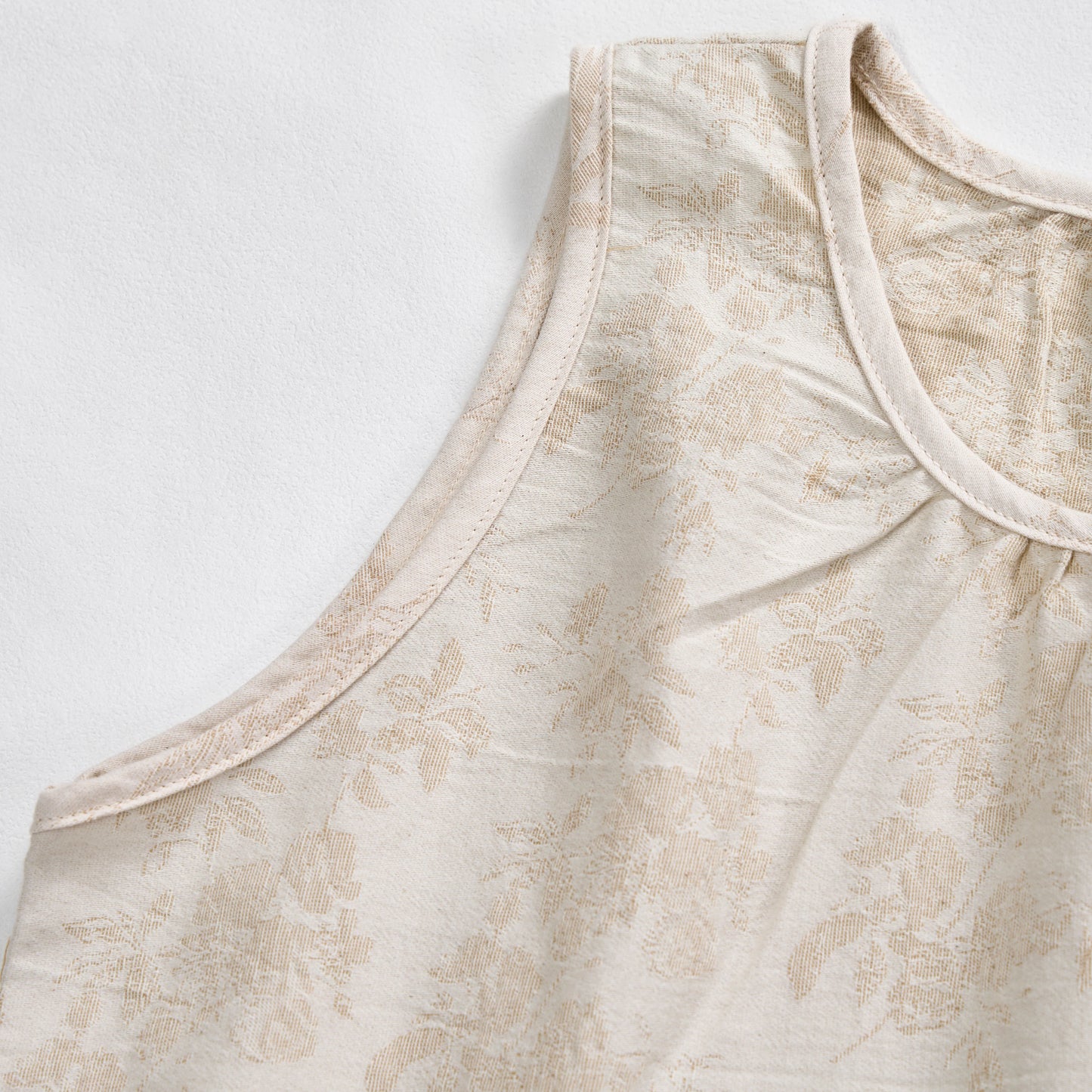 Camicia da notte in cotone beige con stampa retrò a fiori - image 4