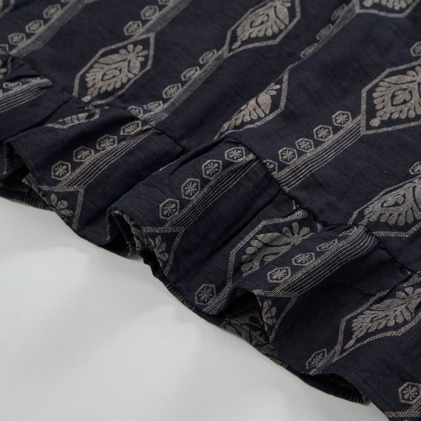 Camicia da notte vintage in cotone blu navy con motivo geometrico - image 7